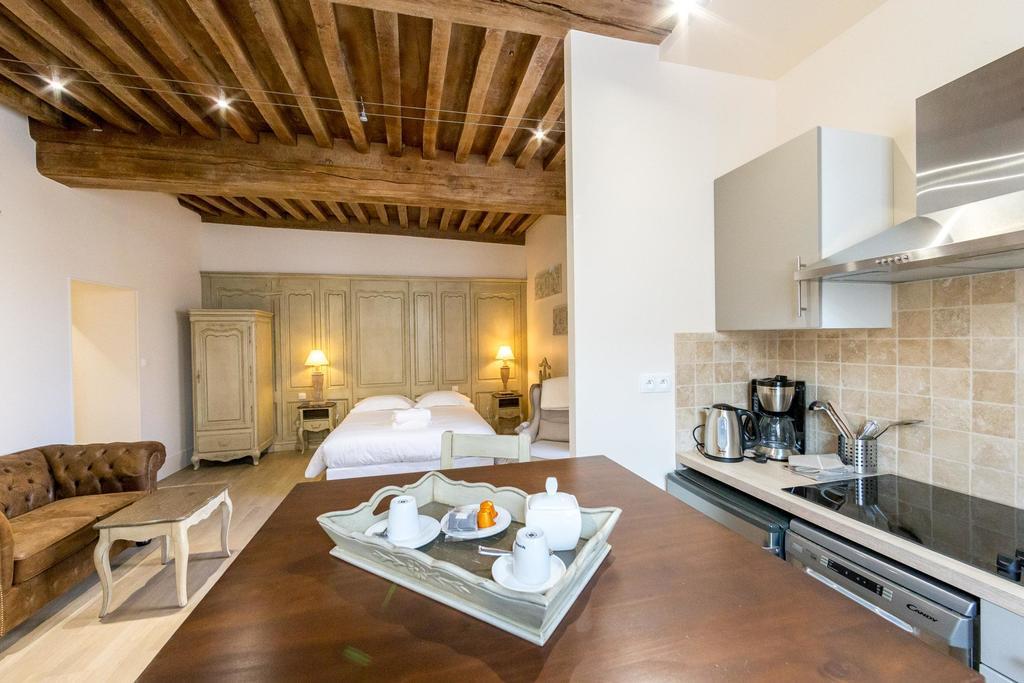 Bed and Breakfast Le Cara Seheiah 1D Beaune  Exterior foto